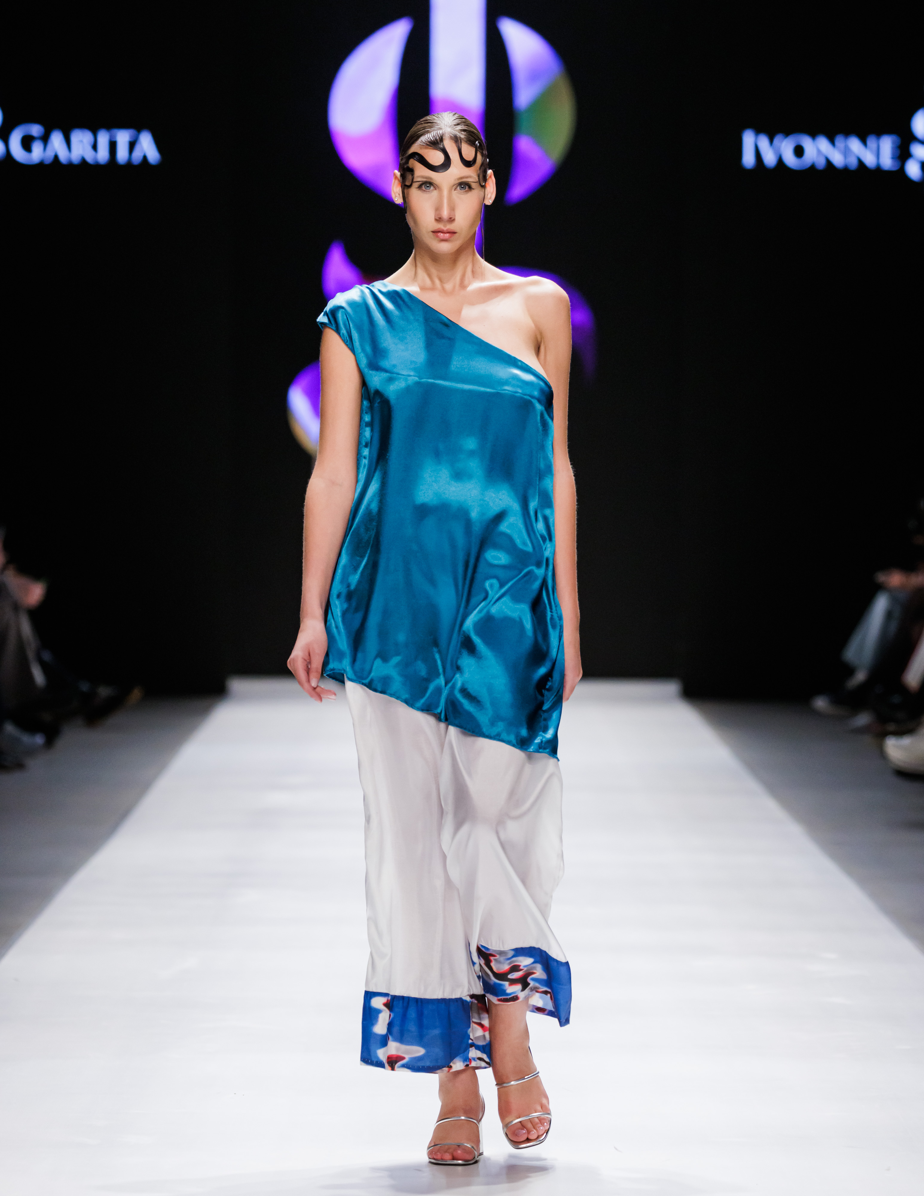 Moscow Fashion Week beauty trends - wet and wavy