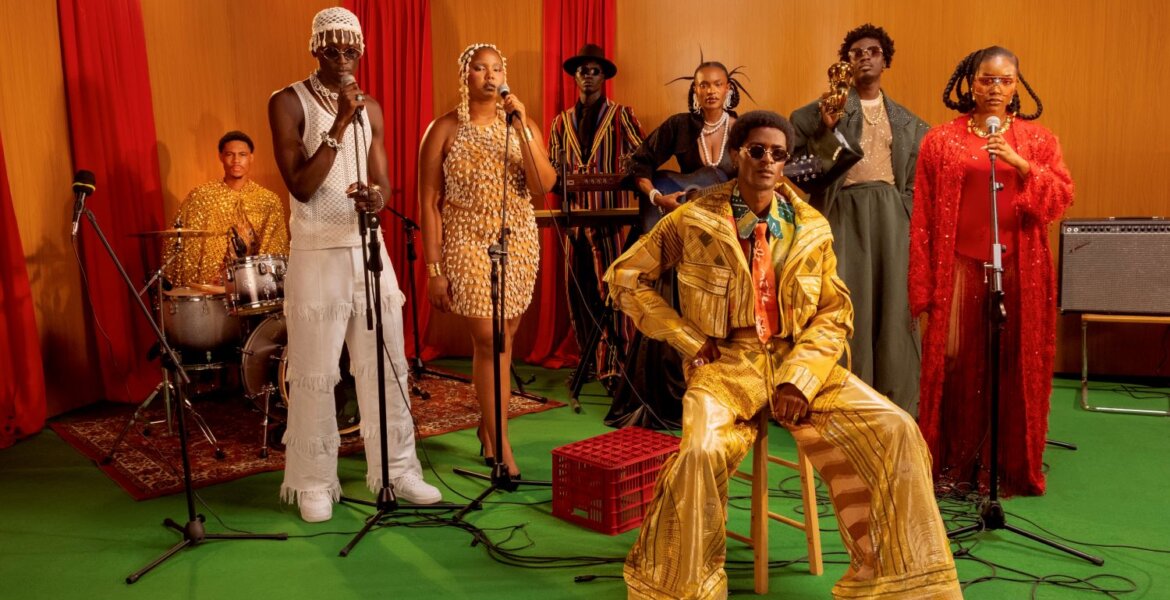 📸Models posing at the Afrobeats Culture in Motion by Severe Nature x Spotify via Spotify