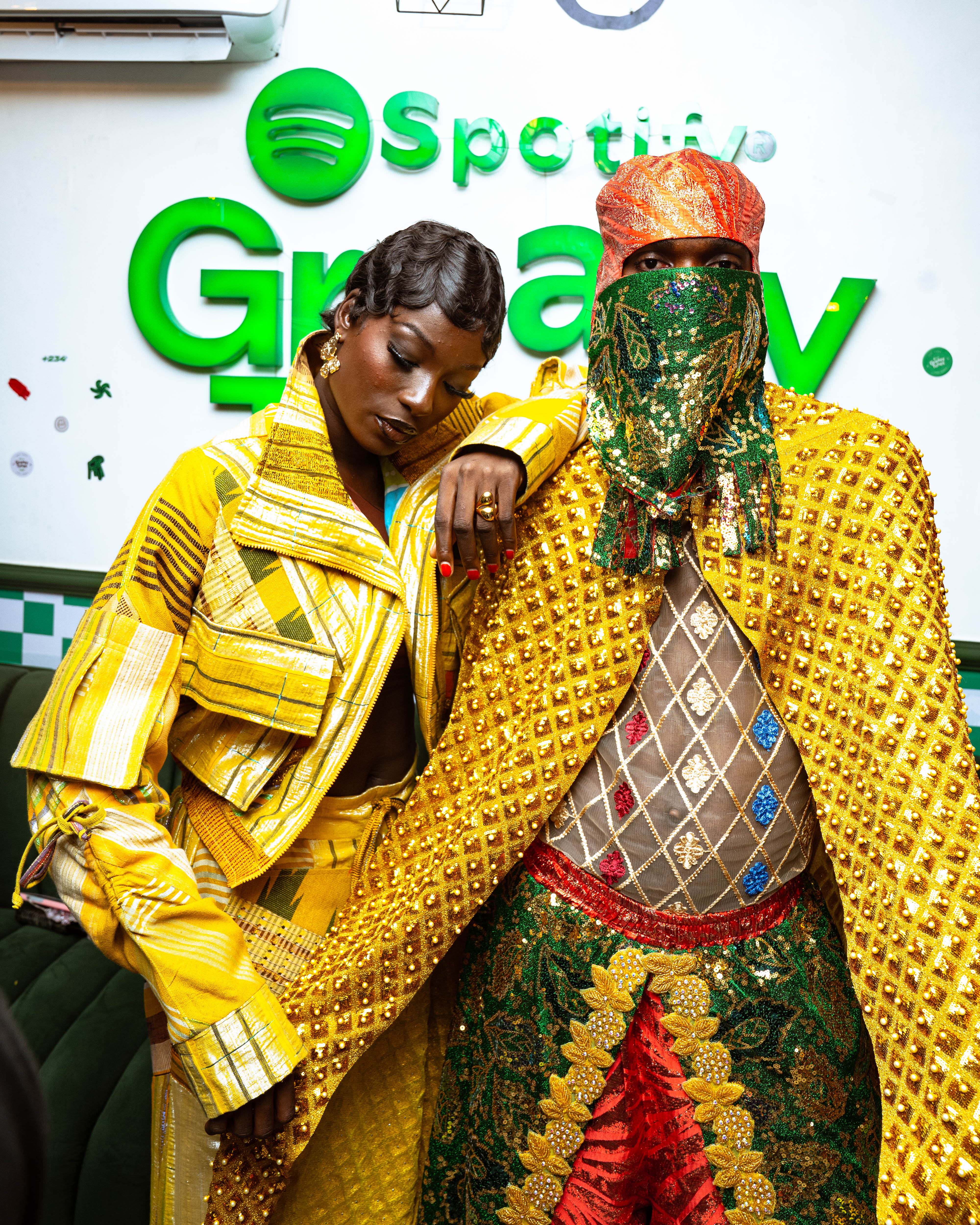 Models wearing Móye Africa